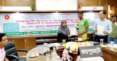 জয়পুরহাটে মাসব্যাপী সাঁতার ও অ্যাথলেটিক্স প্রশিক্ষণের সমাপনী 