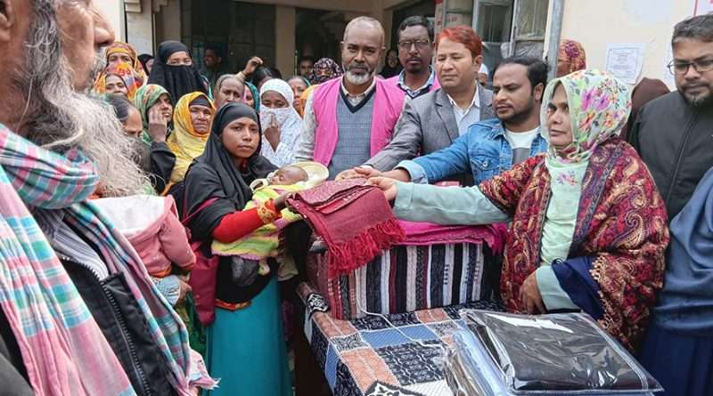 কালাইয়ে ব্র্যাকের উদ্যোগে ৪০০ জন শীতার্ত মানুষের মাঝে শীতবস্ত্র বিতরণ