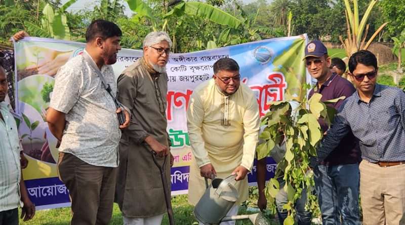 জয়পুরহাটে বৃক্ষরোপণ কর্মসূচির উদ্বোধন
