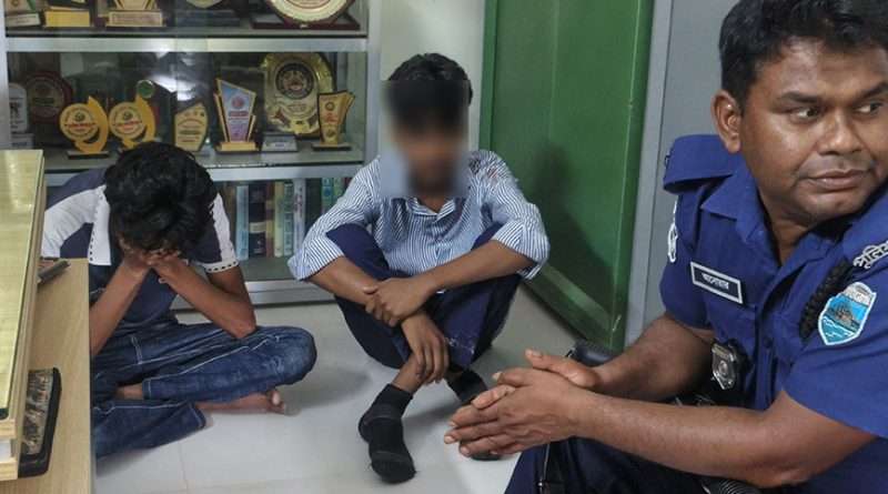 ফুটবল খেলাকে কেন্দ্র করে জয়পুরহাটে স্কুলছাত্রকে ছুরিকাঘাত, আটক ২